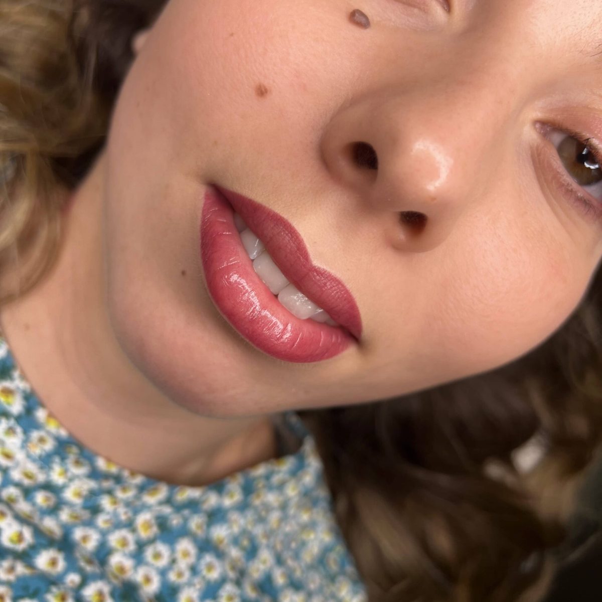 Trucco permanente labbra con contorno ridefinito